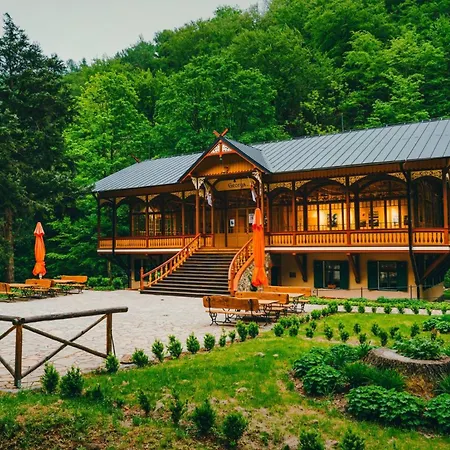 Pod Rejvizem 木屋